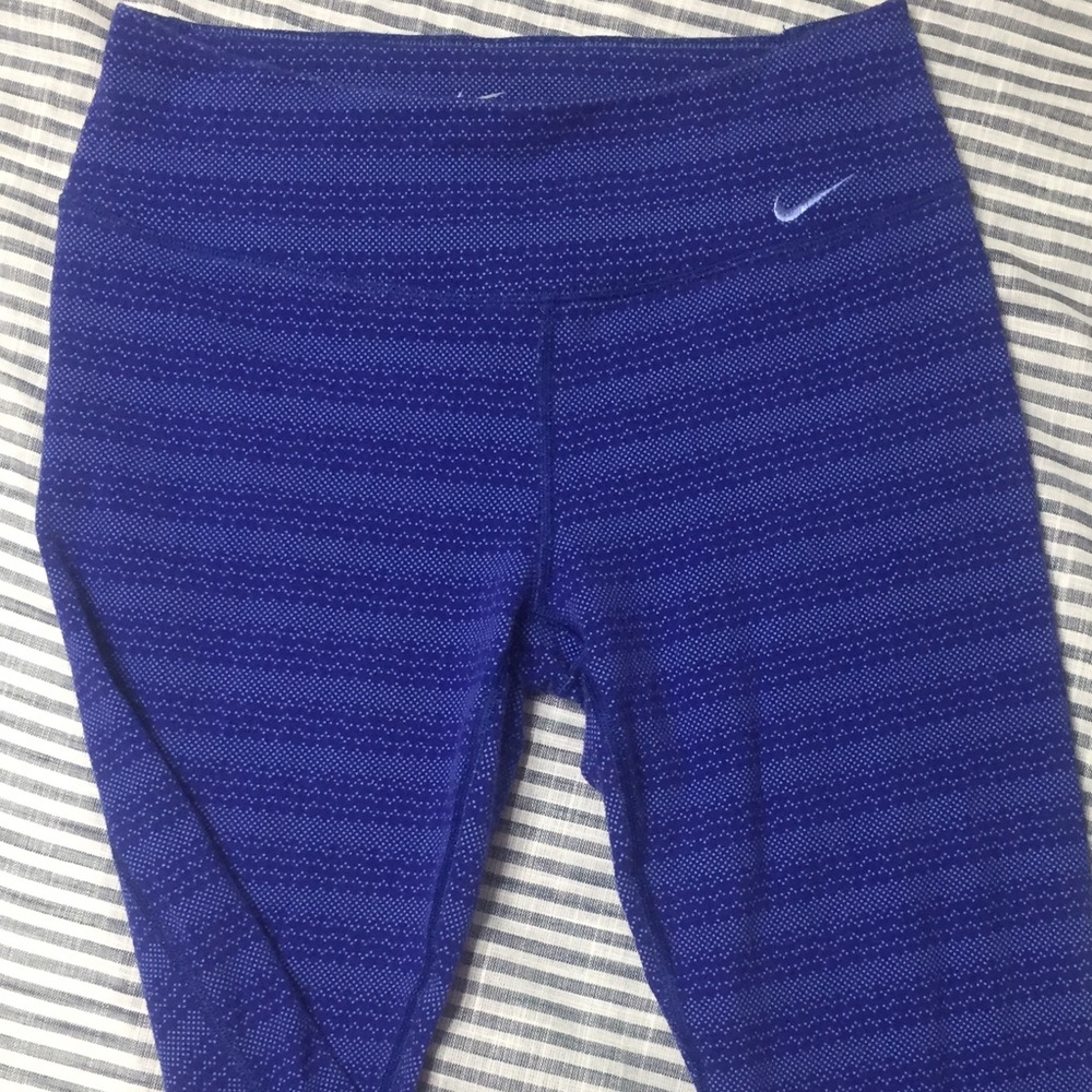🏃‍♀️Nike Dri-Fit 3/4 length workout pants